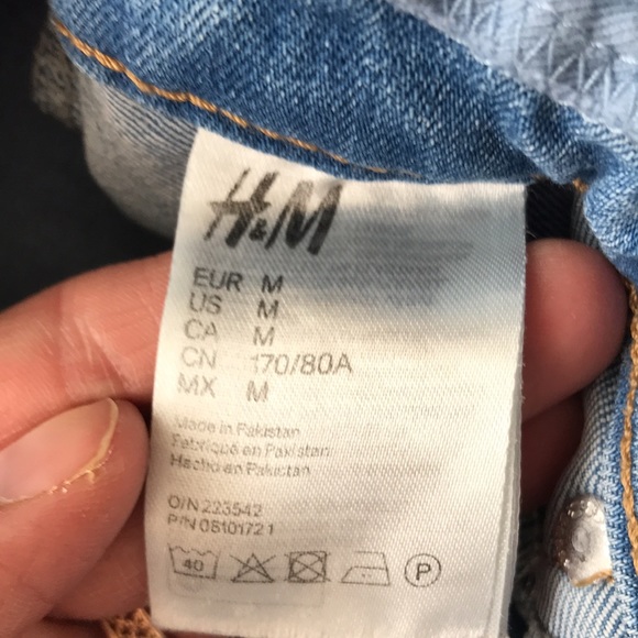 H&M Mama Maternity Light wash Skinny Ankle Jeans (M) - Picture 8 of 9